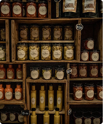 Conserves sur une étagère